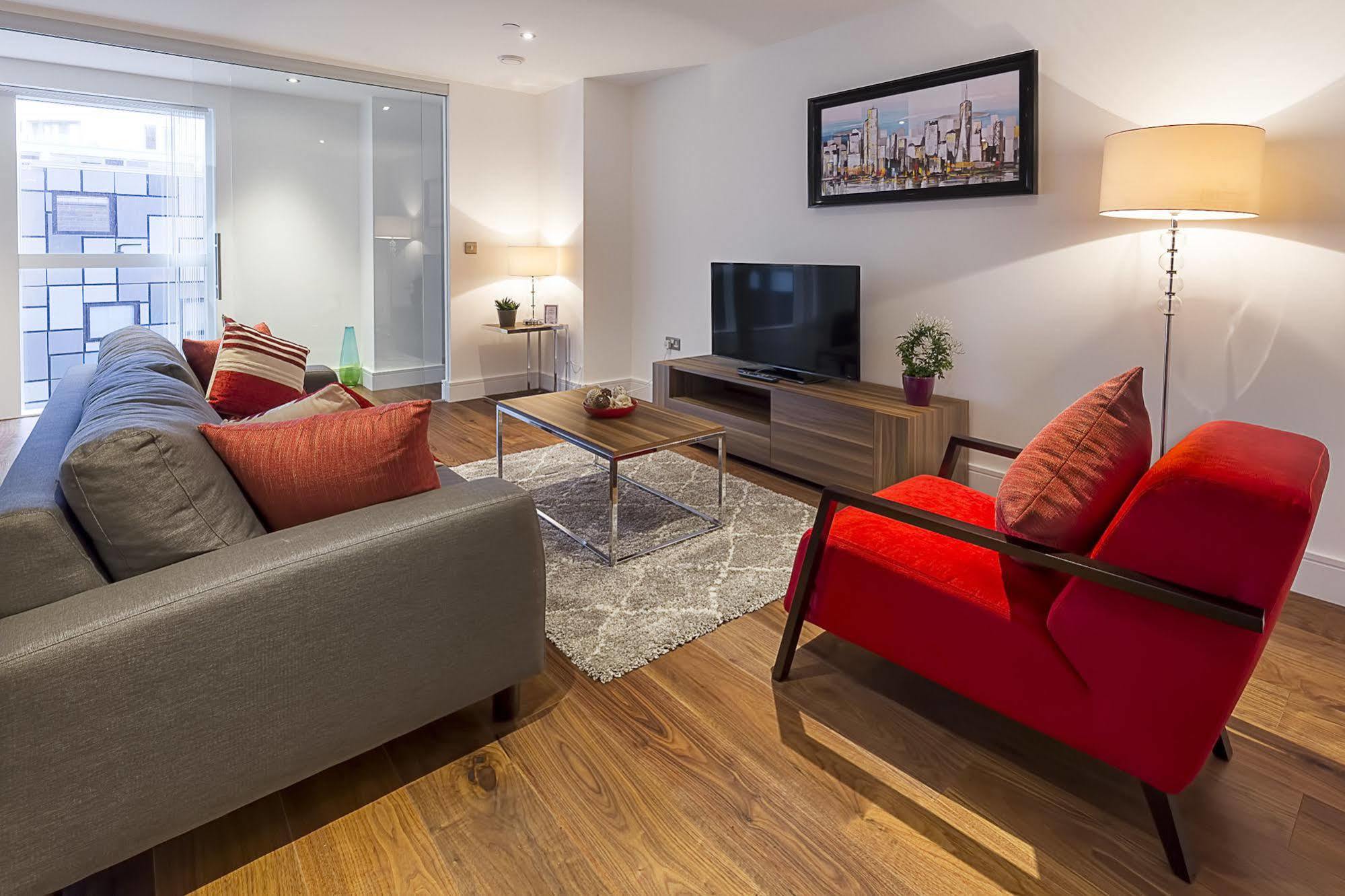 Lincoln Plaza Apartment London Exterior photo