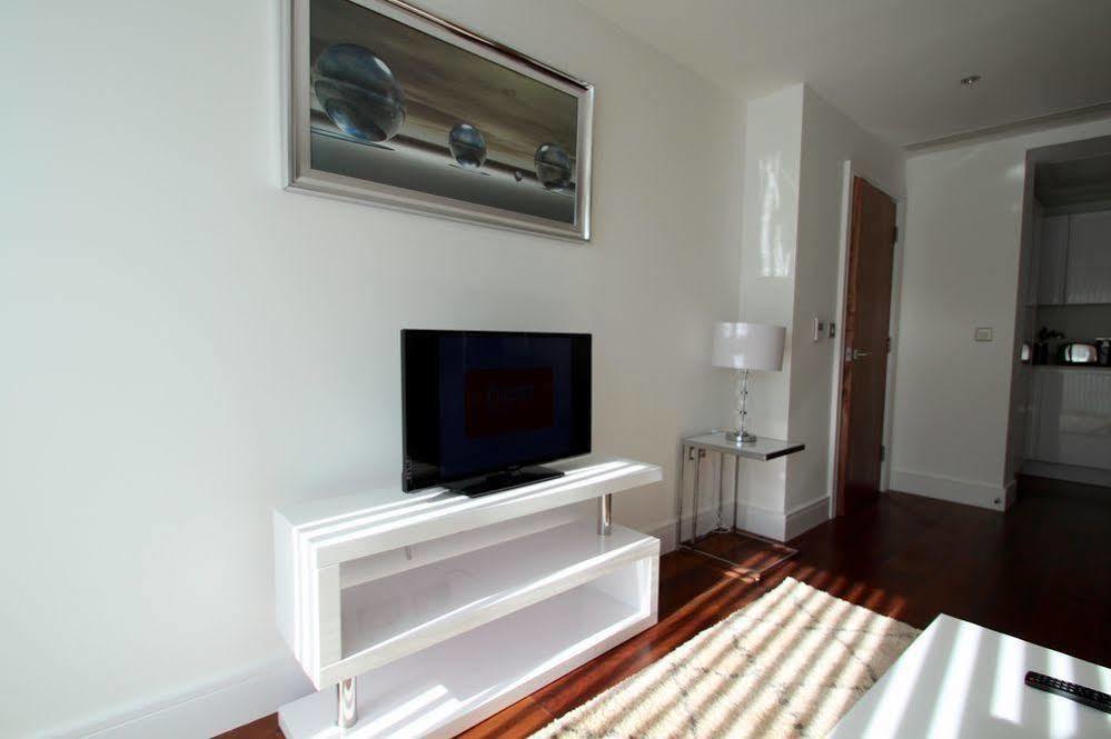 Lincoln Plaza Apartment London Exterior photo